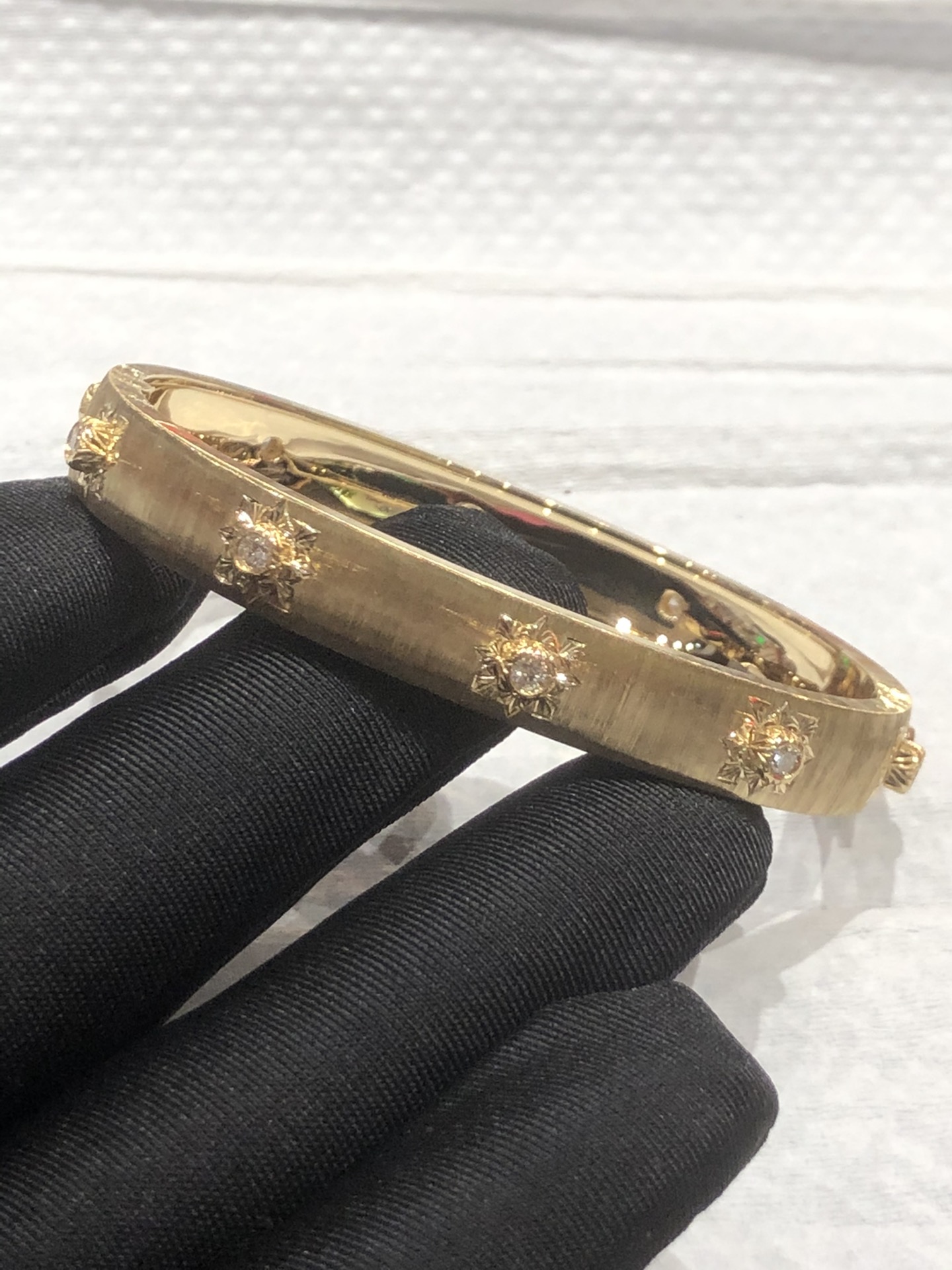 부첼라티 Buccellati 팔찌
