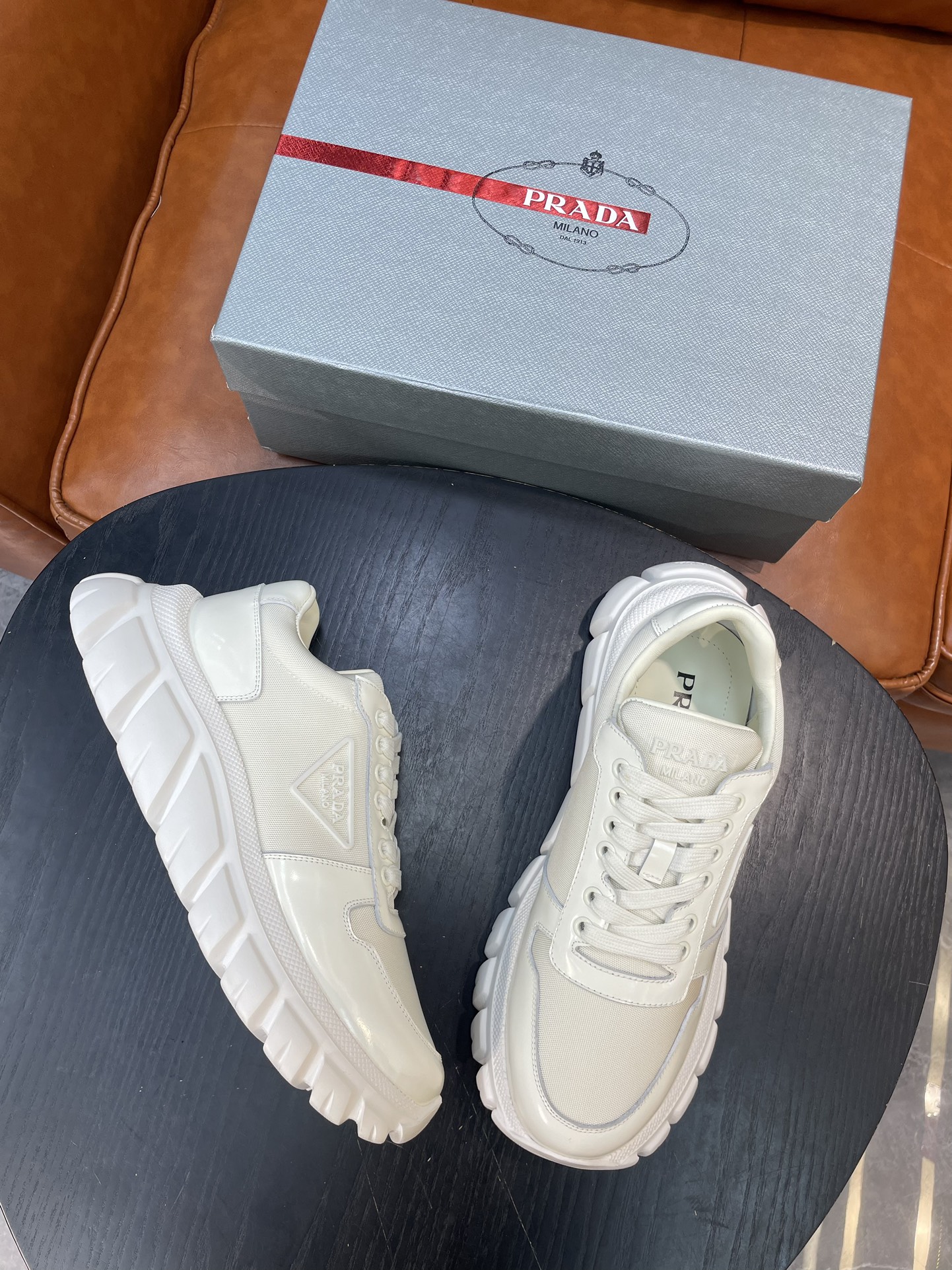 프라다 Prada 스니커즈