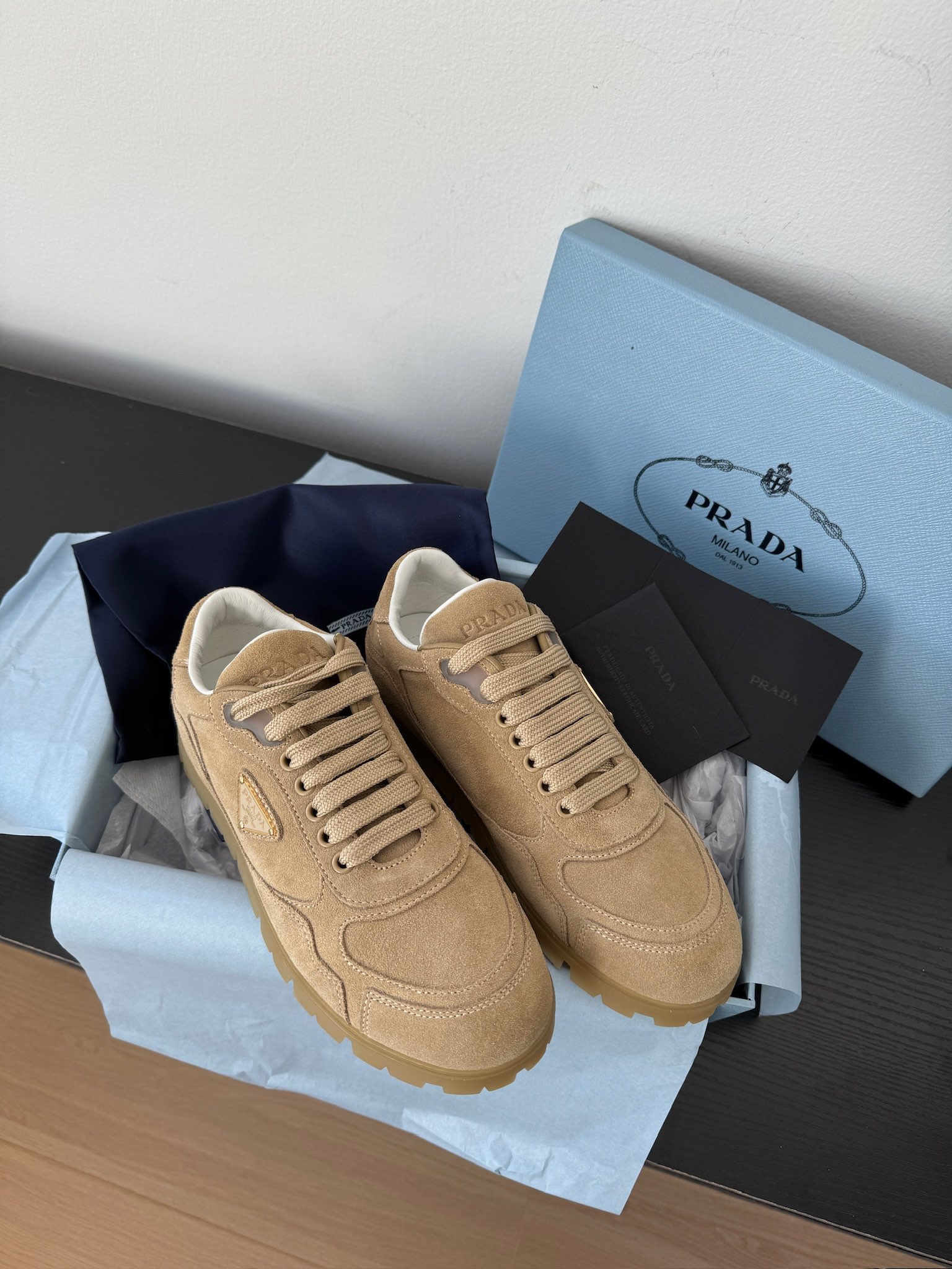 프라다 Prada 스니커즈