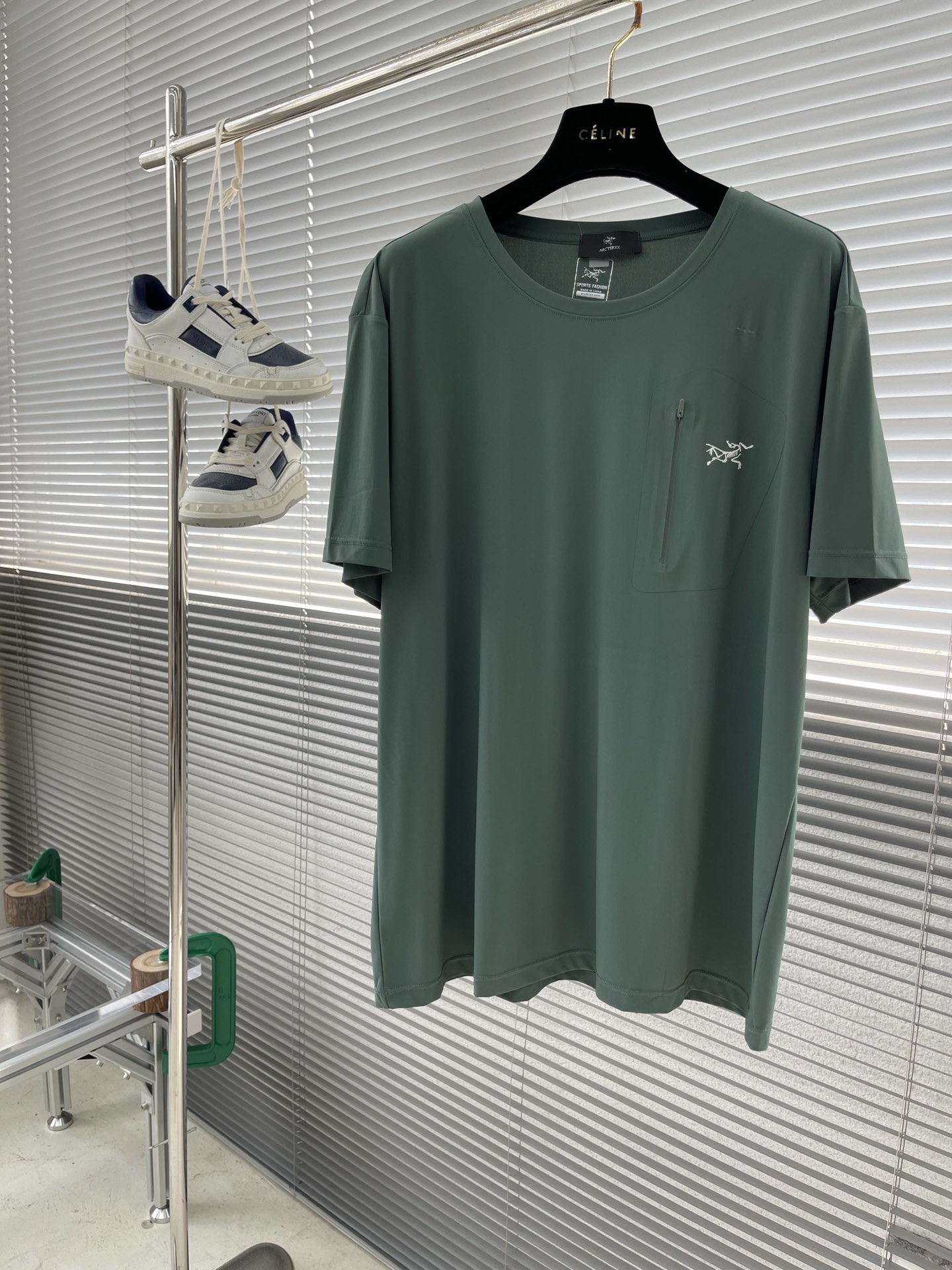 아크테릭스 ARC'TERYX 반팔 티셔츠