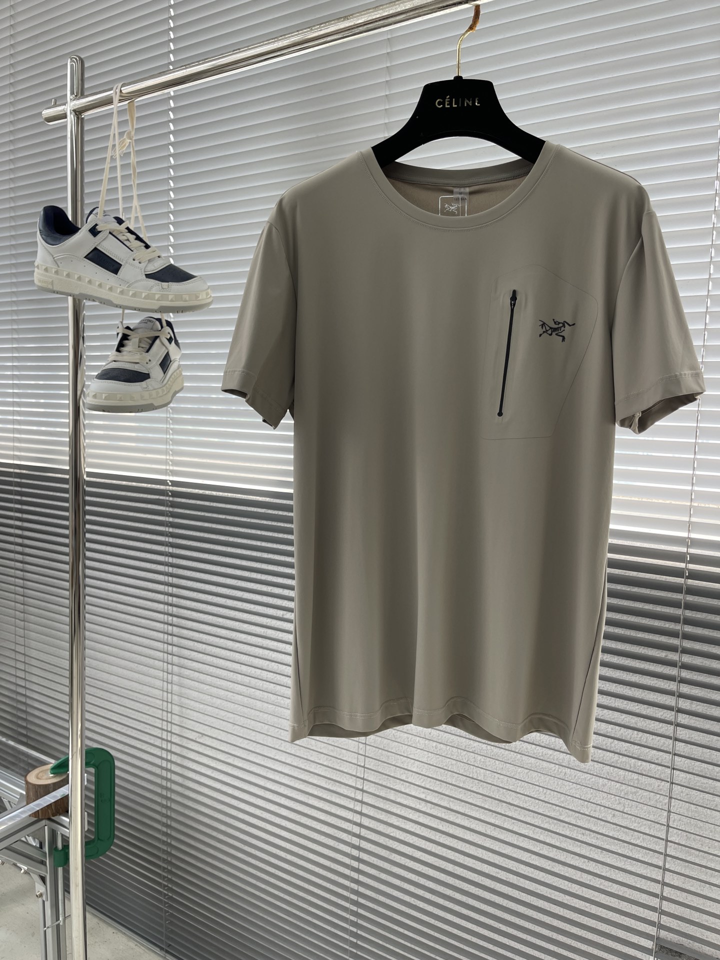 아크테릭스 ARC'TERYX 반팔 티셔츠