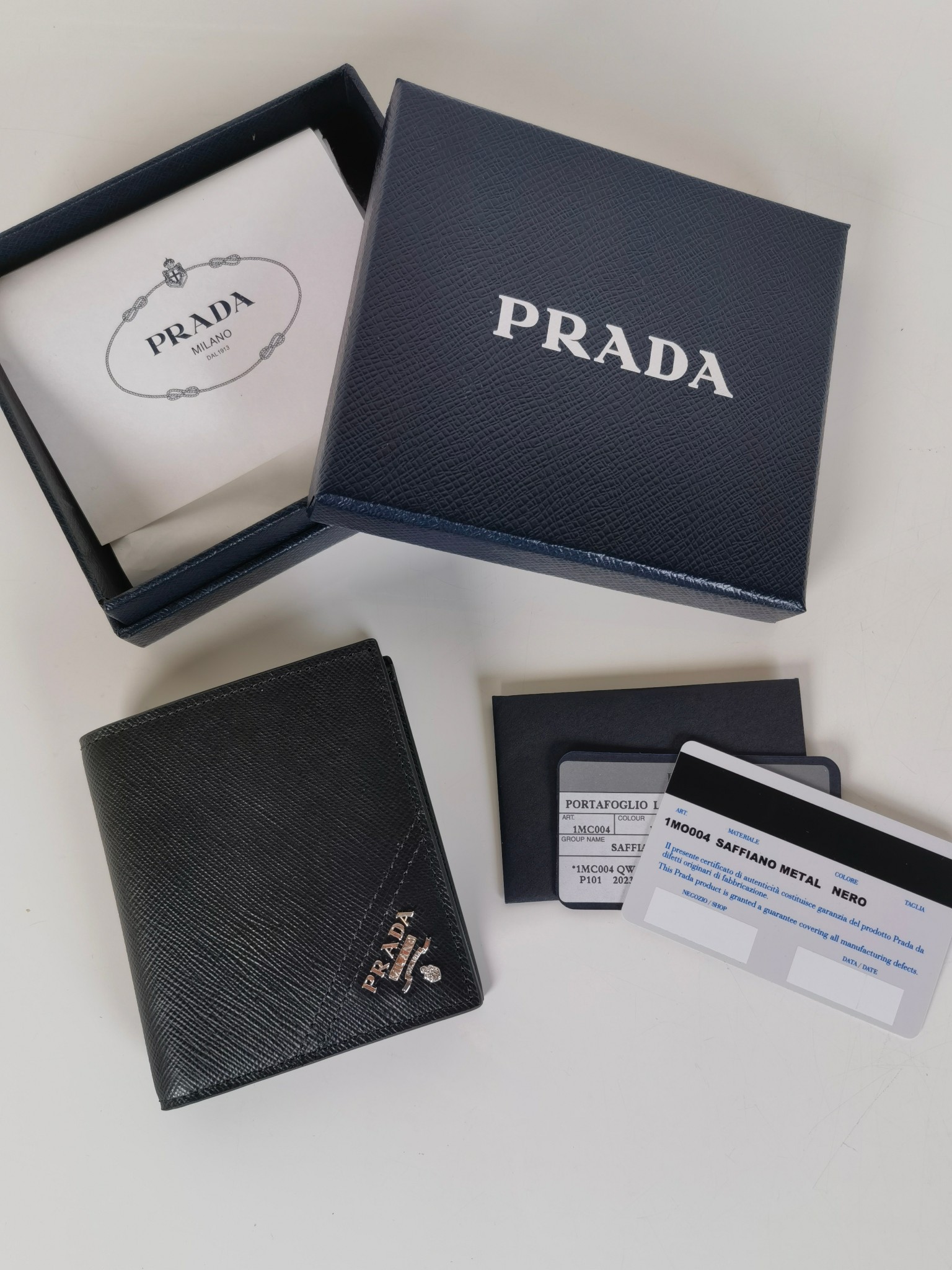 프라다 Prada 2MO004 지갑 9CM