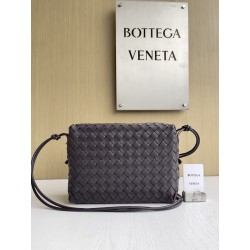 보테가 베네타 Bottega Veneta Loop 크로스 백 680256