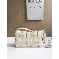 보테가 베네타 Bottega Veneta 크로스 백 691400