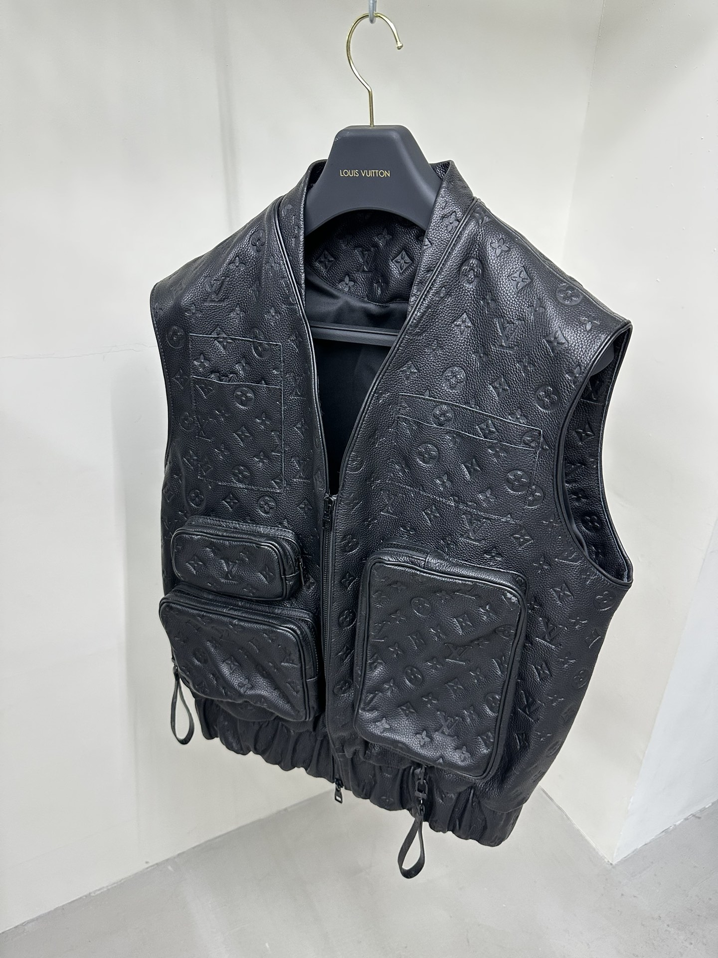 루이비통 Louis Vuitton  조끼