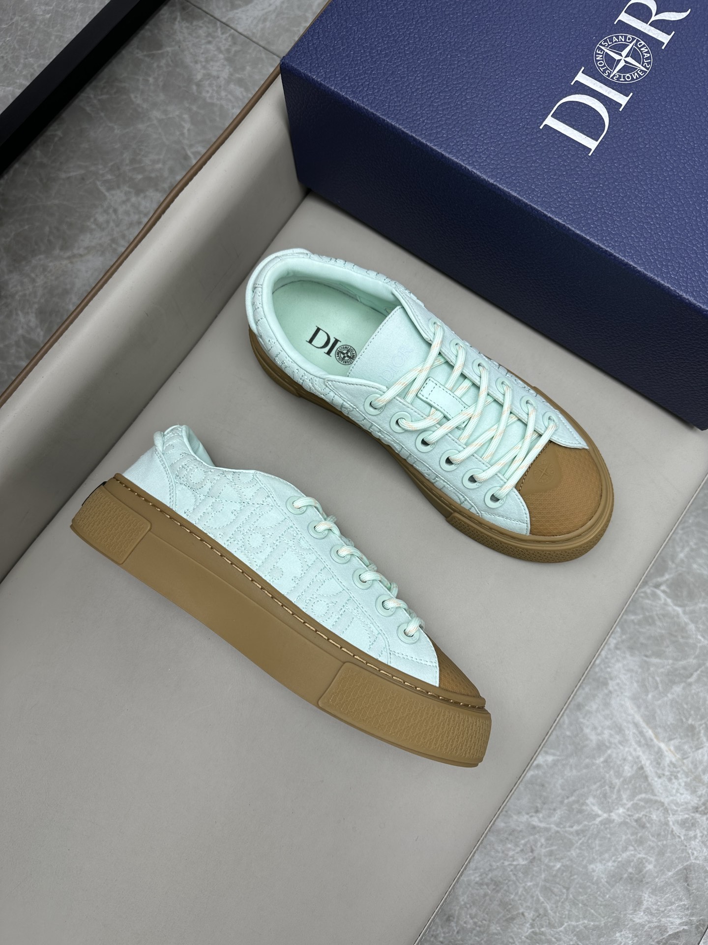 프라다 Prada 스니커즈