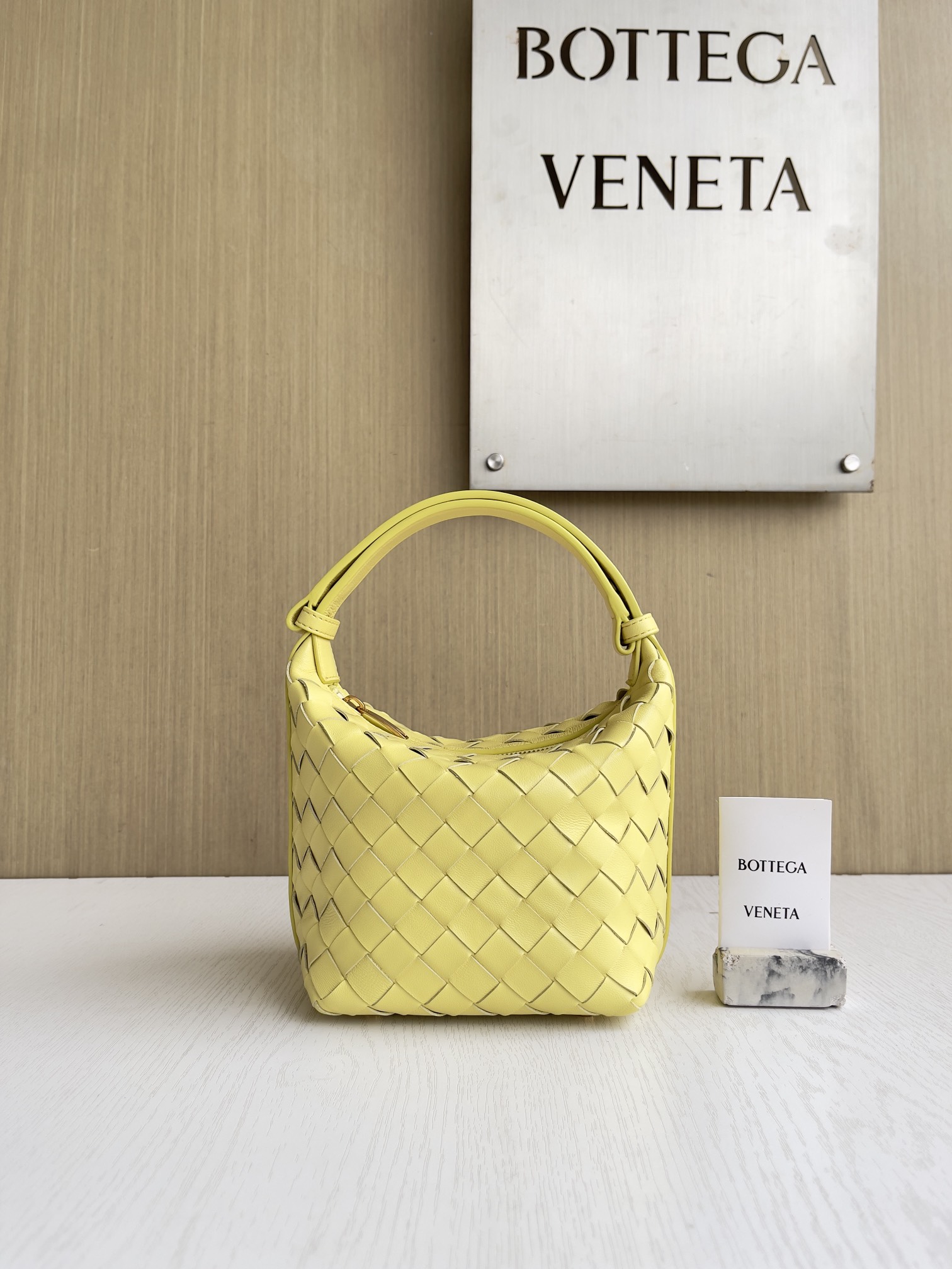 보테가베네타 Bottega Veneta Candy Wallace Shoulder Bag 776781 17cm