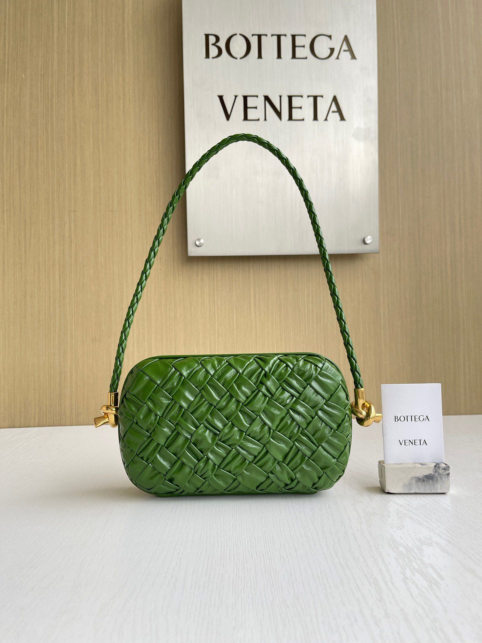 보테가베네타 Bottega Veneta Knot 717623