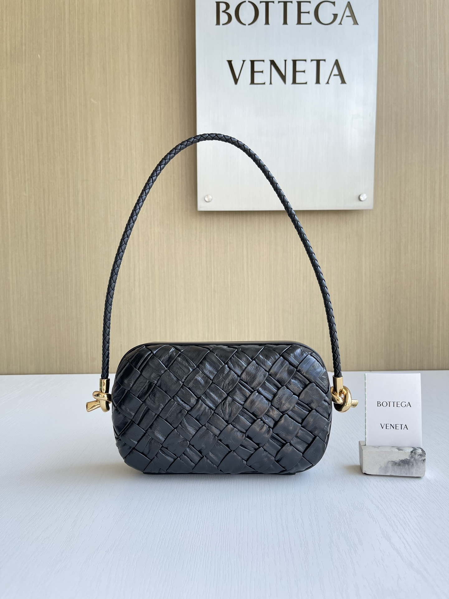 보테가베네타 Bottega Veneta Knot 717623