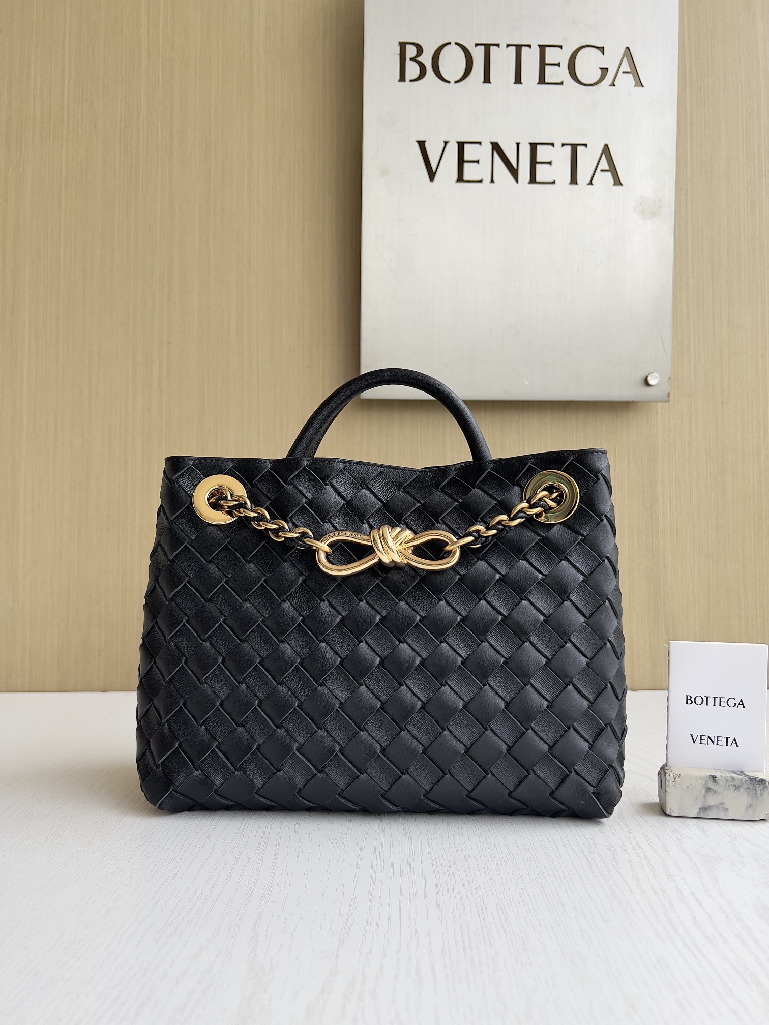 보테가베네타 Bottega Veneta Andiamo 토트 백 786008