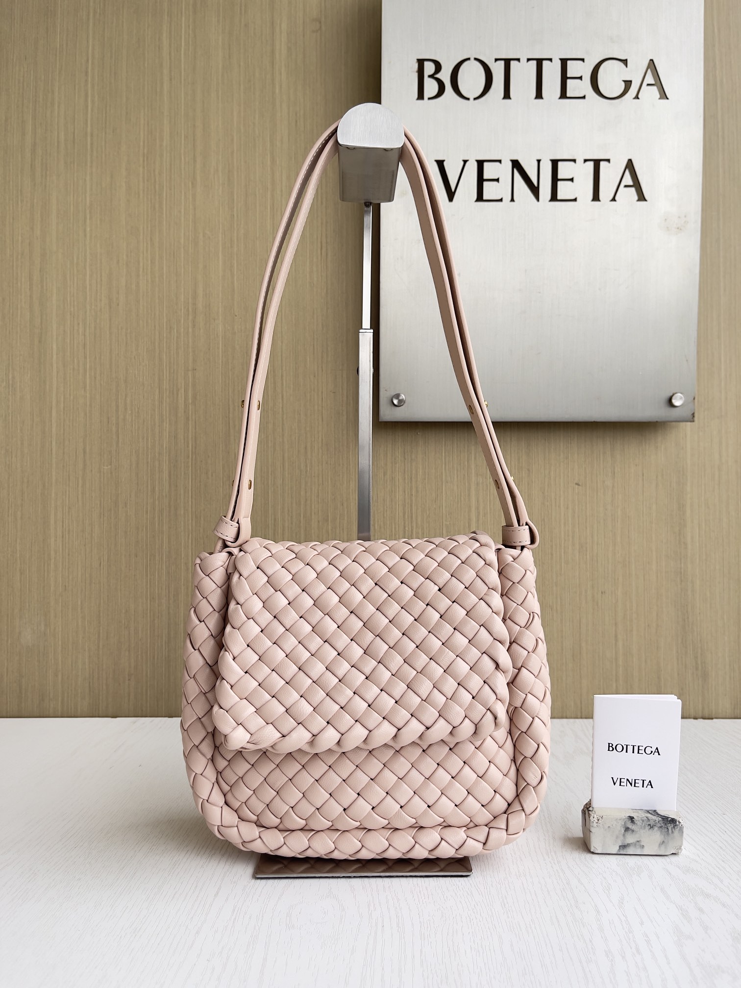 보테가베네타 Bottega Veneta MINI Cobble 762711