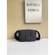 보테가 베네타 Bottega Veneta Padded Tech Cassette 크로스 백 755182