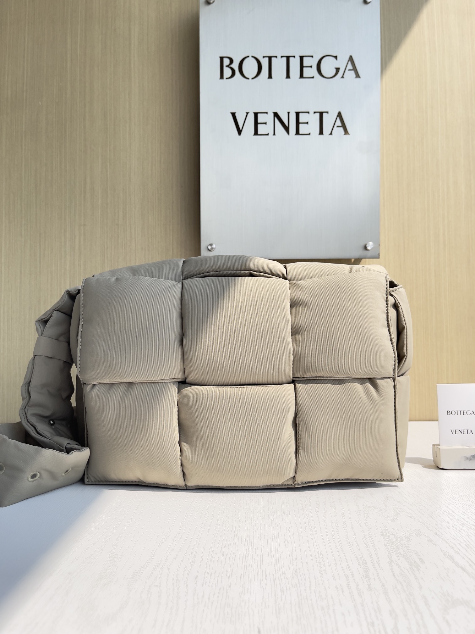 보테가 베네타 Bottega Veneta Cassette 743623