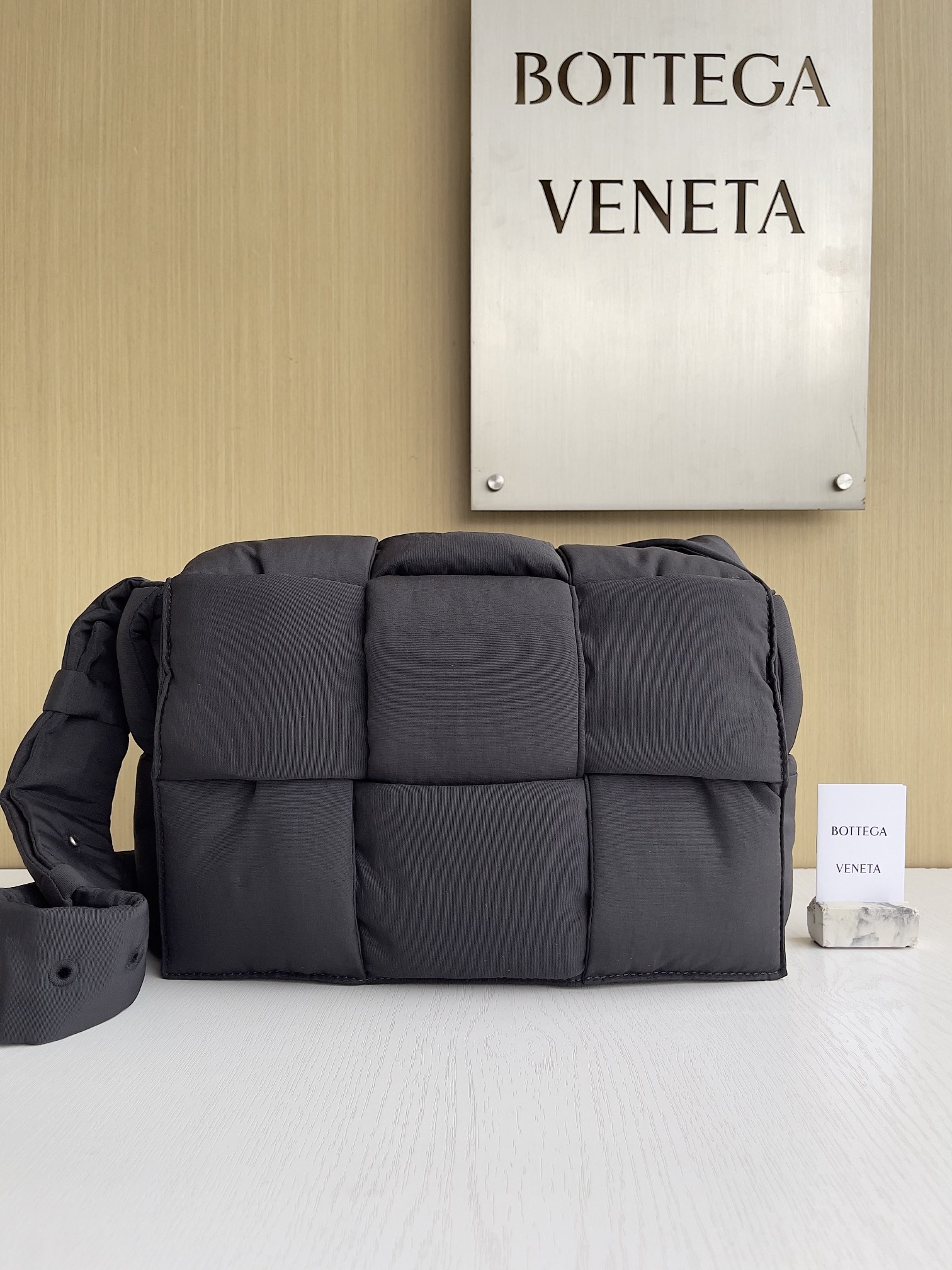 보테가 베네타 Bottega Veneta 크로스 백 743623