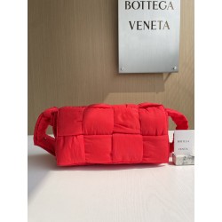 보테가 베네타 Bottega Veneta Cassette 크로스 백 628951