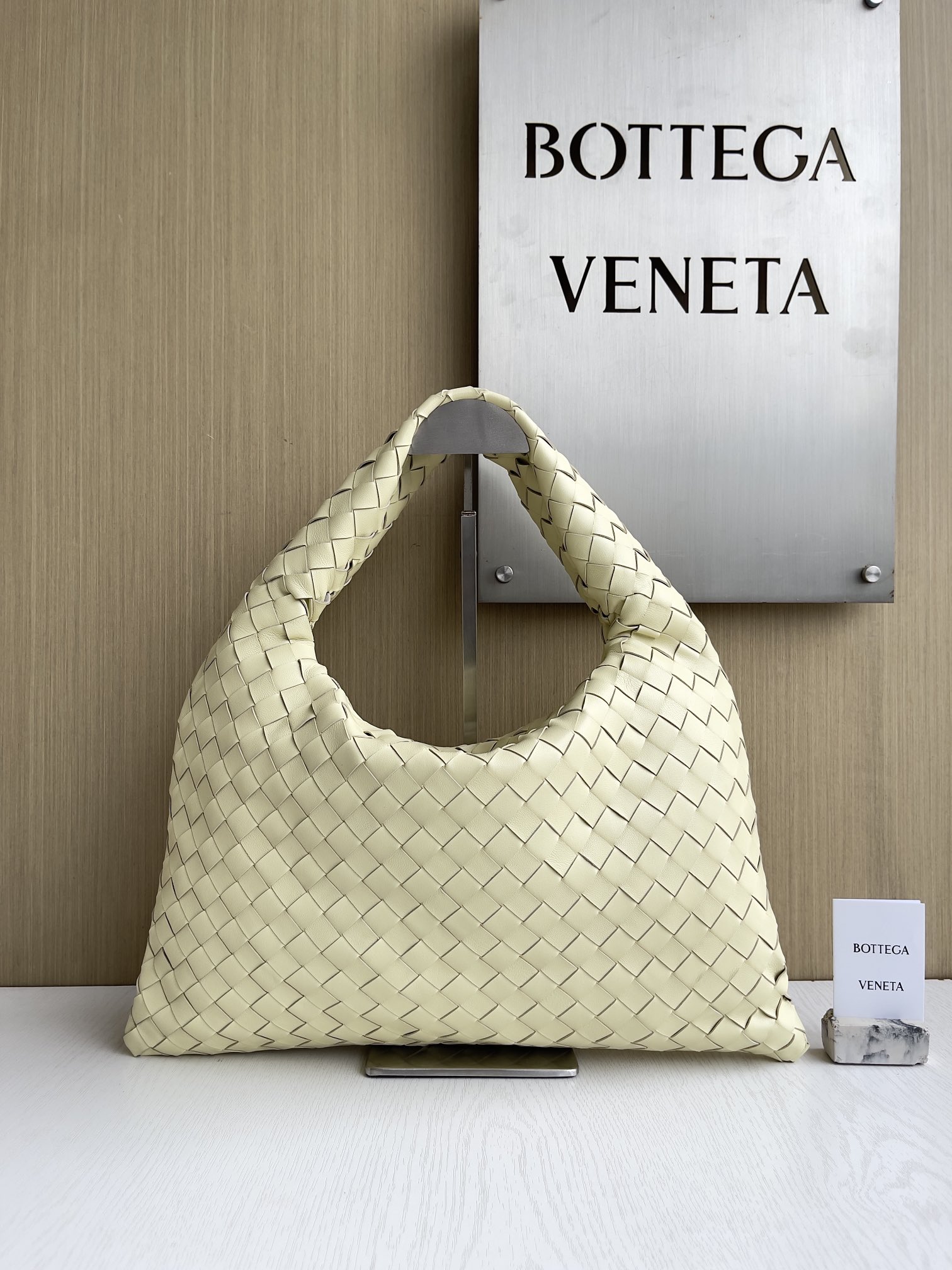 보테가베네타 Bottega Veneta Hop 763966