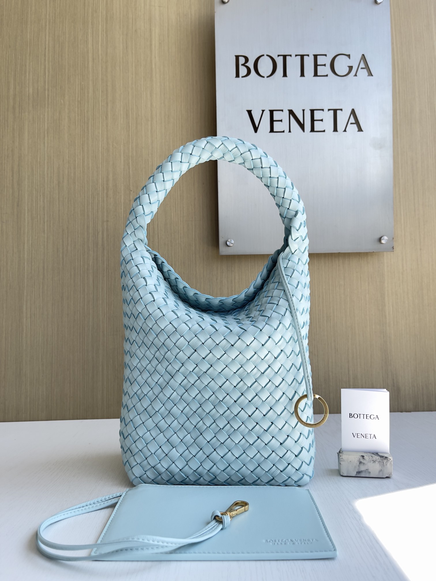 보테가베네타 Bottega Veneta Cabat Bucket Bag 753172