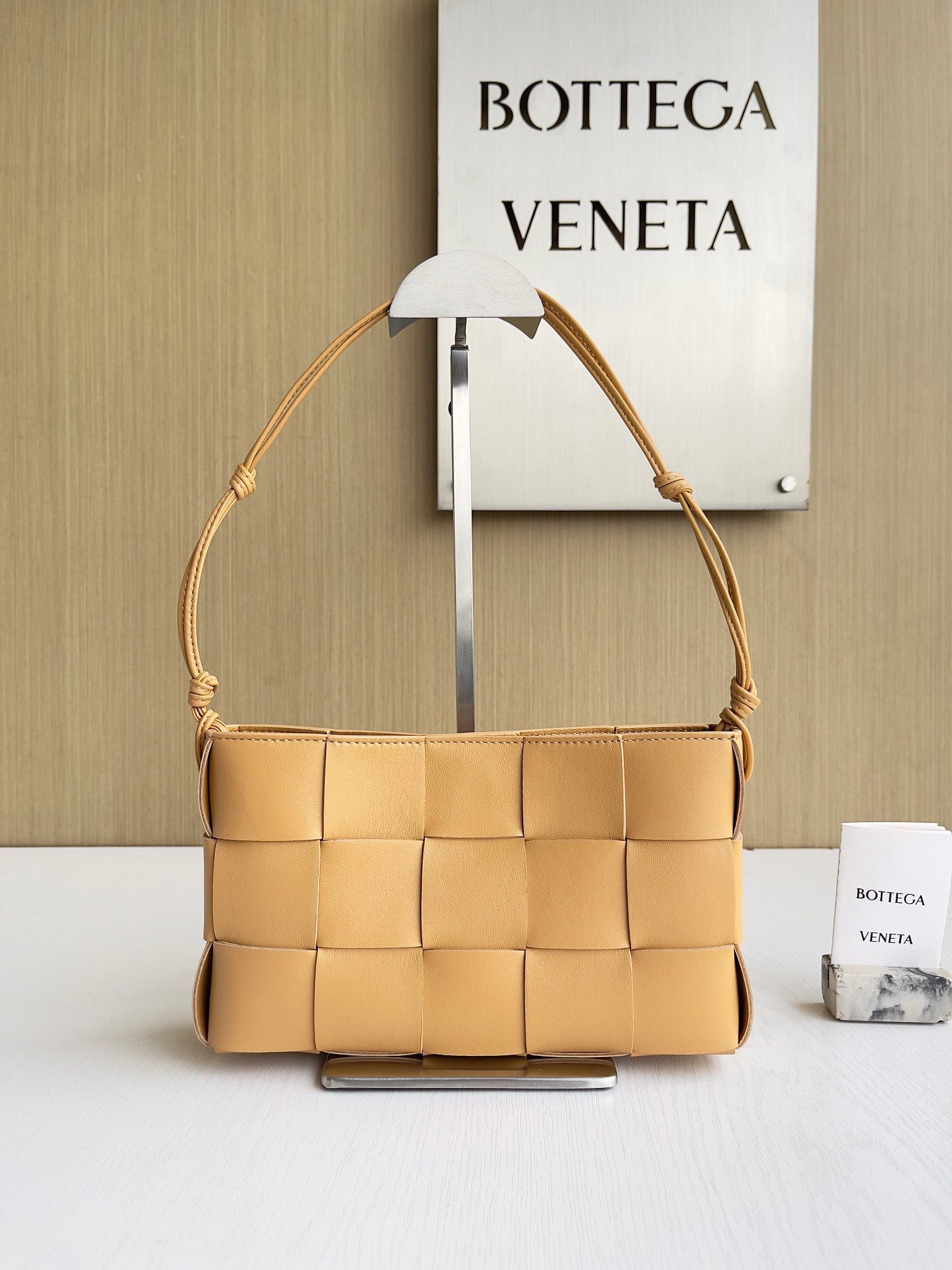 보테가베네타 Bottega Veneta Cassette 730543