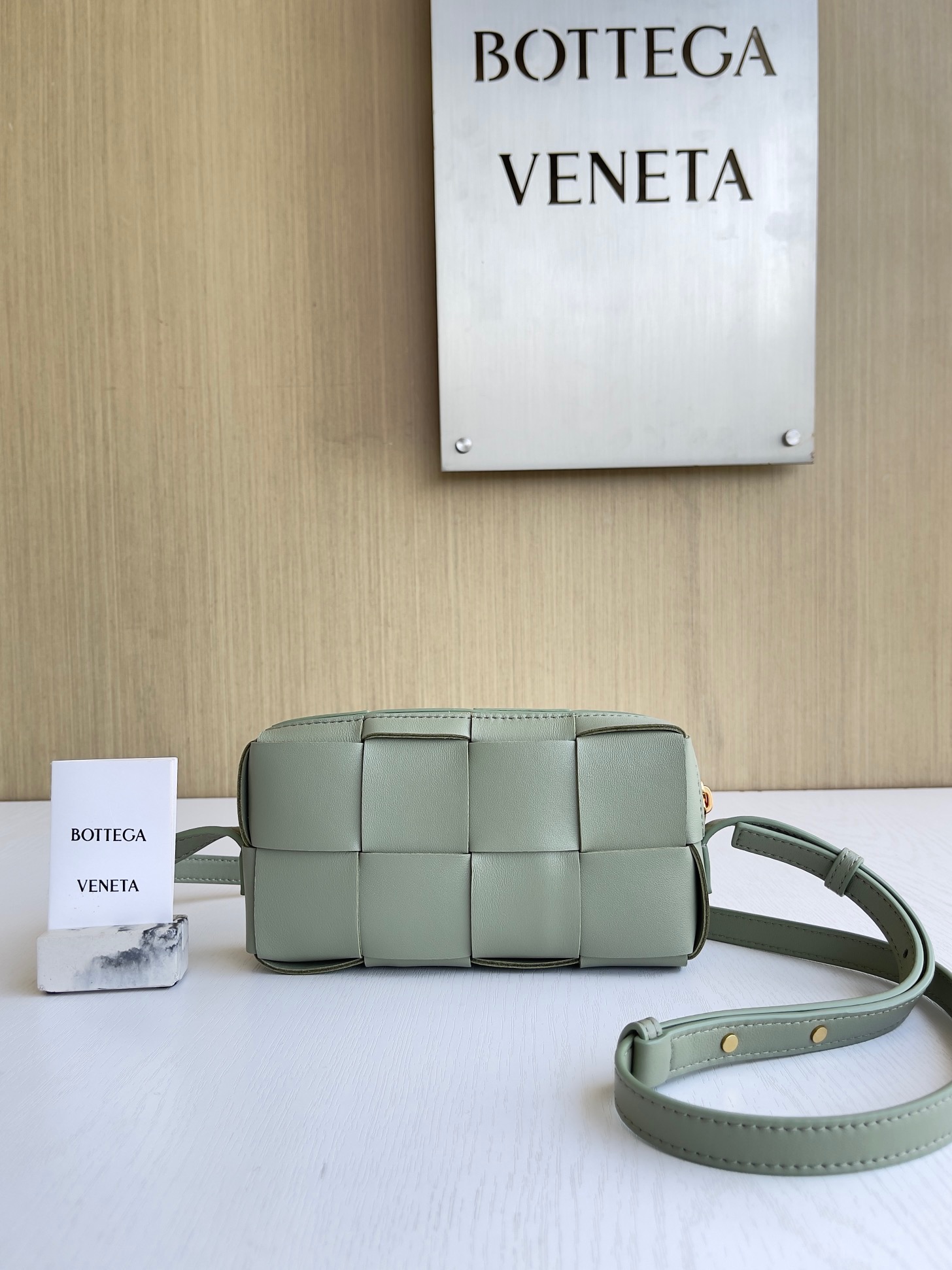 보테가 베네타 Bottega Veneta MINI Cassette 크로스 백 755031