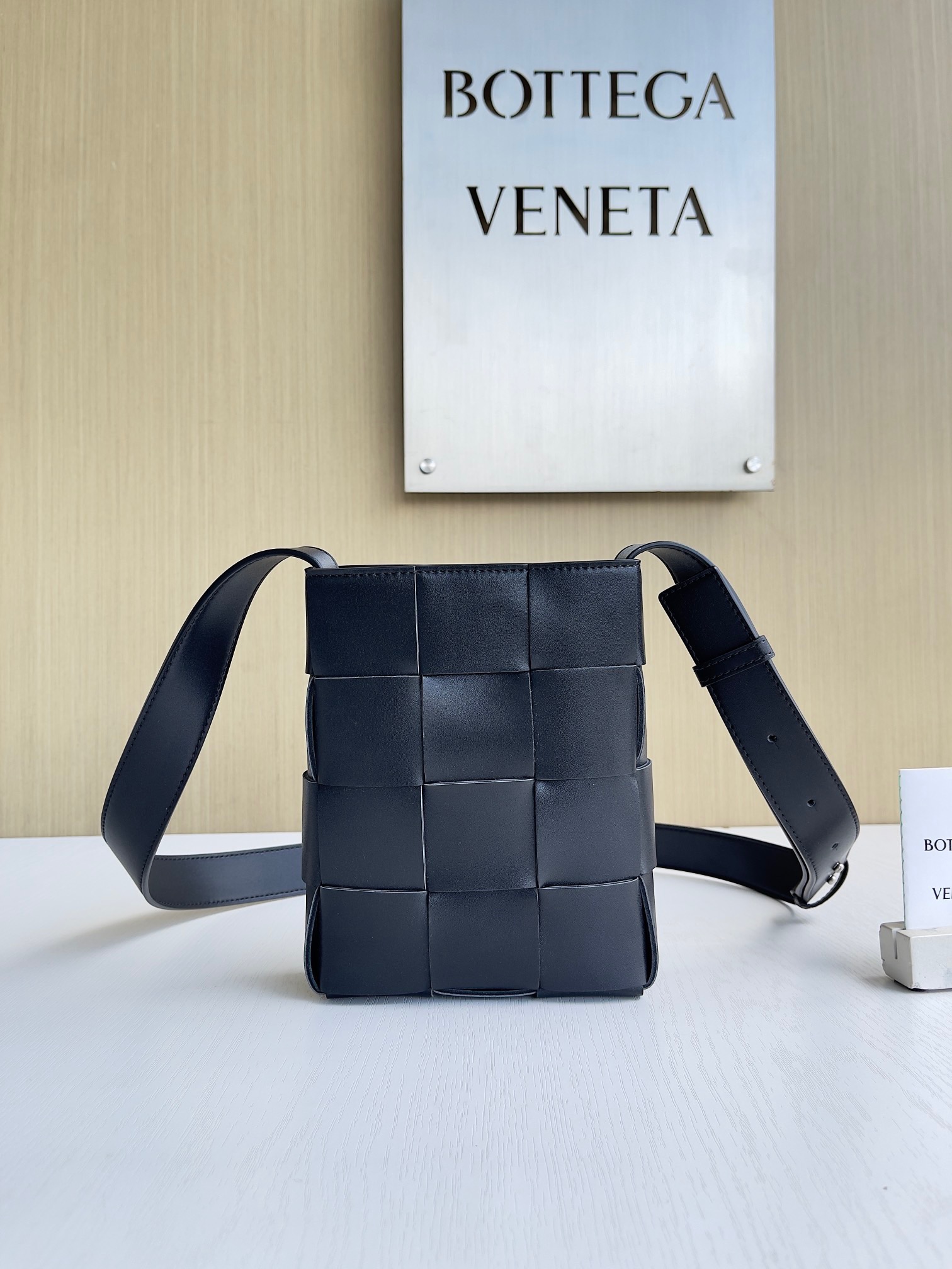 보테가베네타 Bottega Veneta Cassette 729298