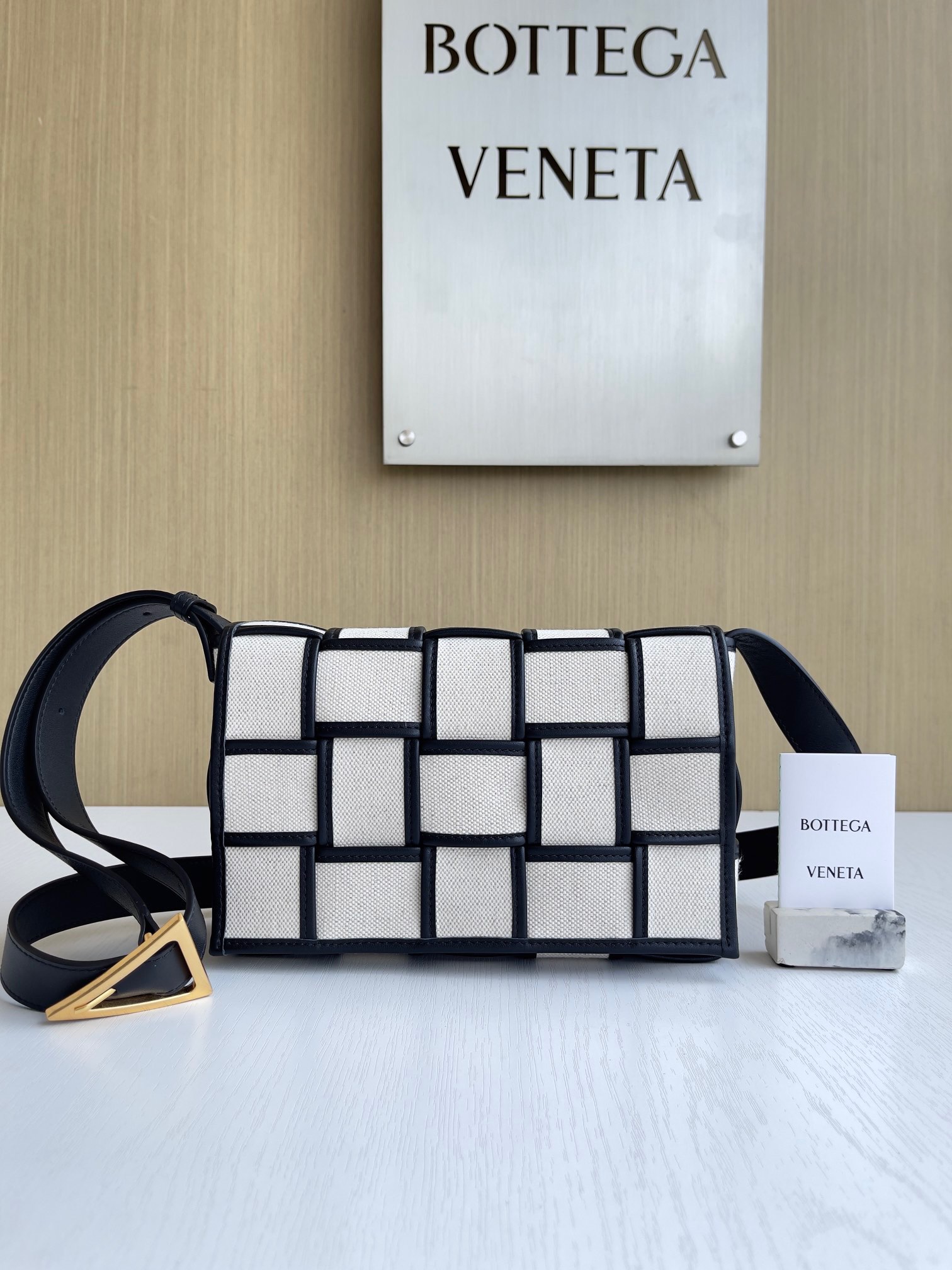 보테가 베네타 Bottega Veneta Cassette 크로스 백 741451