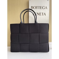 보테가베네타 Bottega Veneta Arco Tote 718401