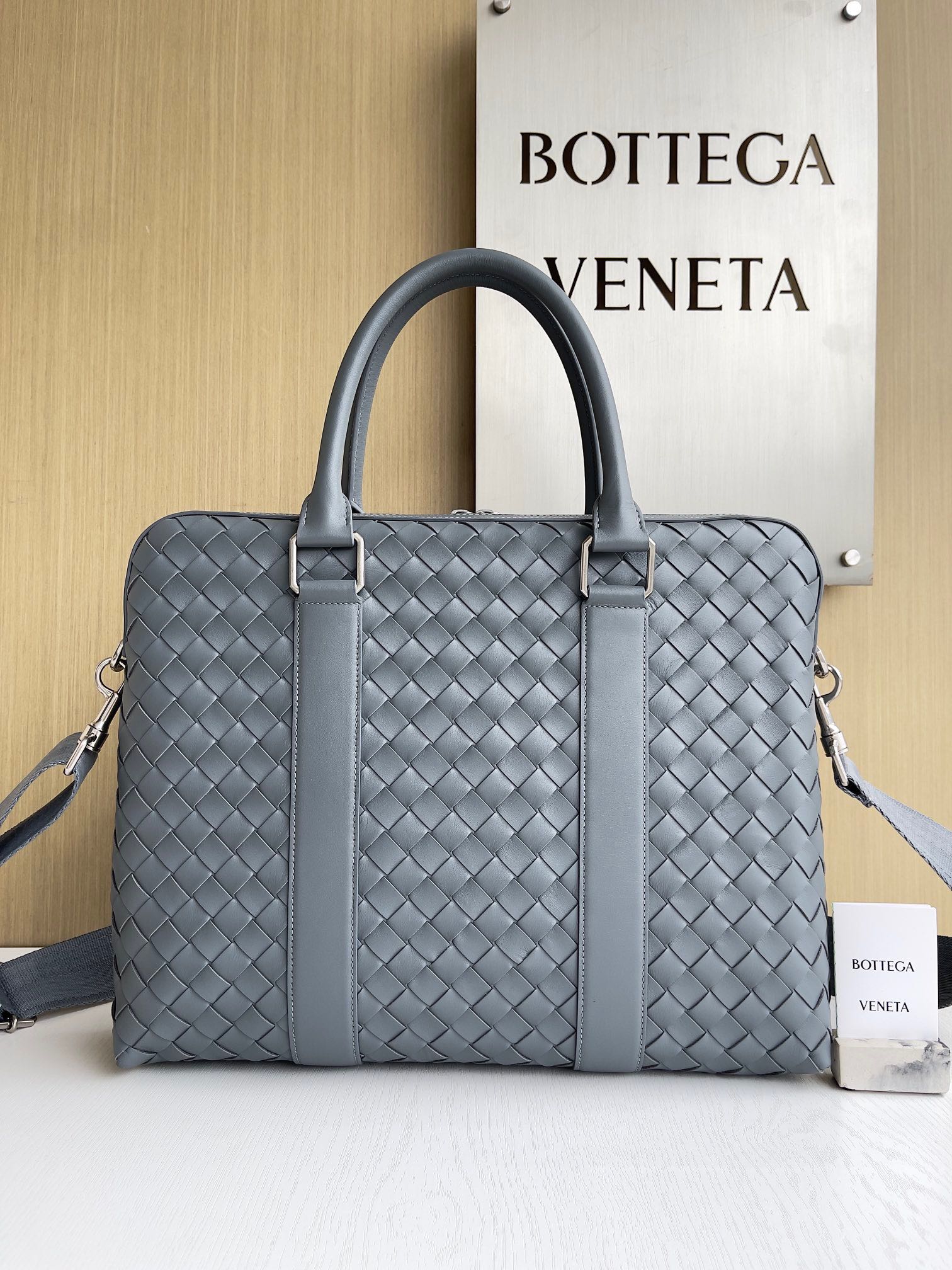 보테가베네타 Bottega Veneta Intrecciato 서류가방 690702