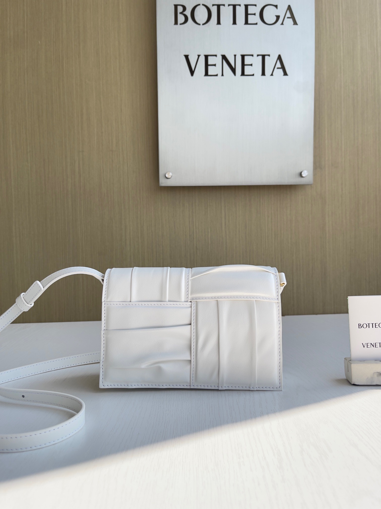 보테가베네타 Bottega Veneta Cassette 731243