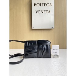 보테가베네타 Bottega Veneta 크로스 백  731243