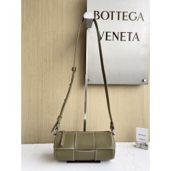 보테가베네타 Bottega Veneta 버킷 백 741651