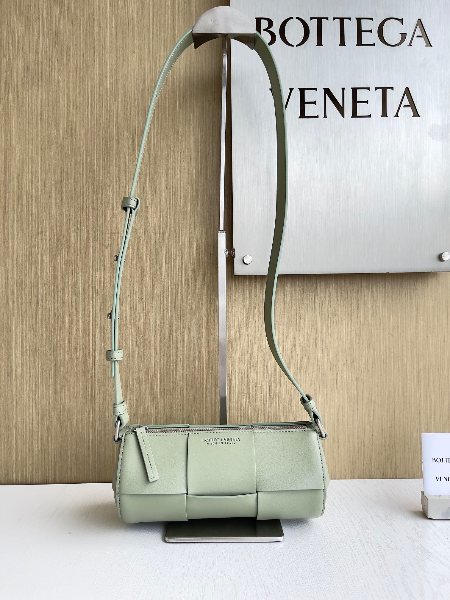 보테가베네타 Bottega Veneta 버킷 백 741651