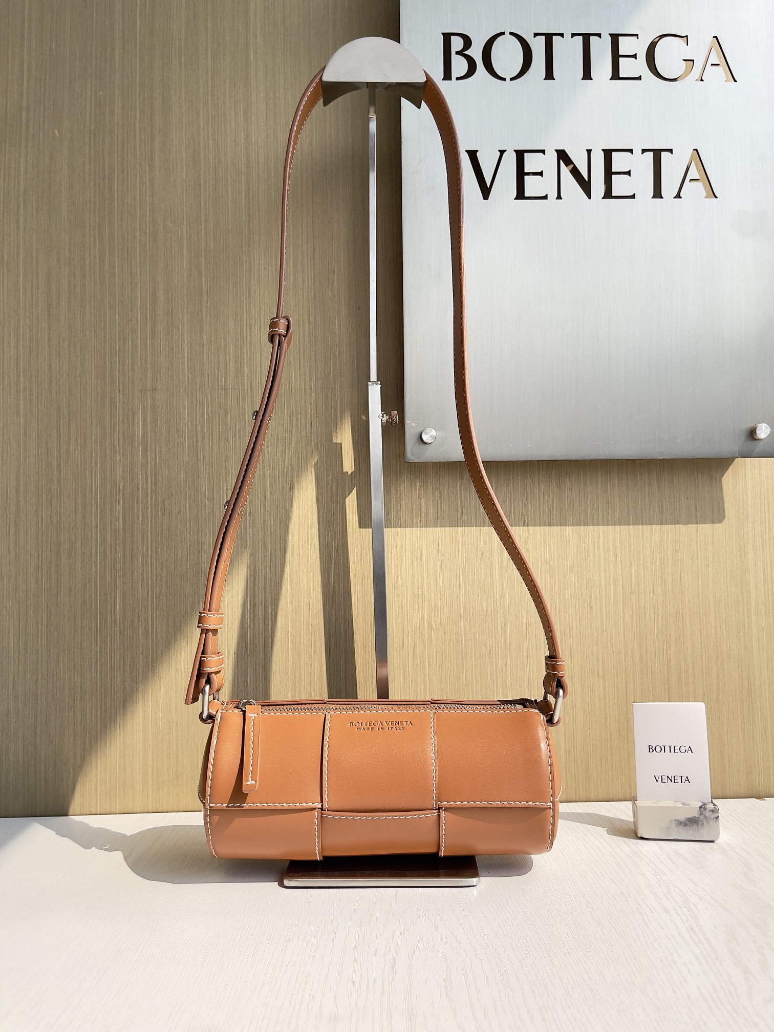 보테가베네타 Bottega Veneta 버킷 백 741651