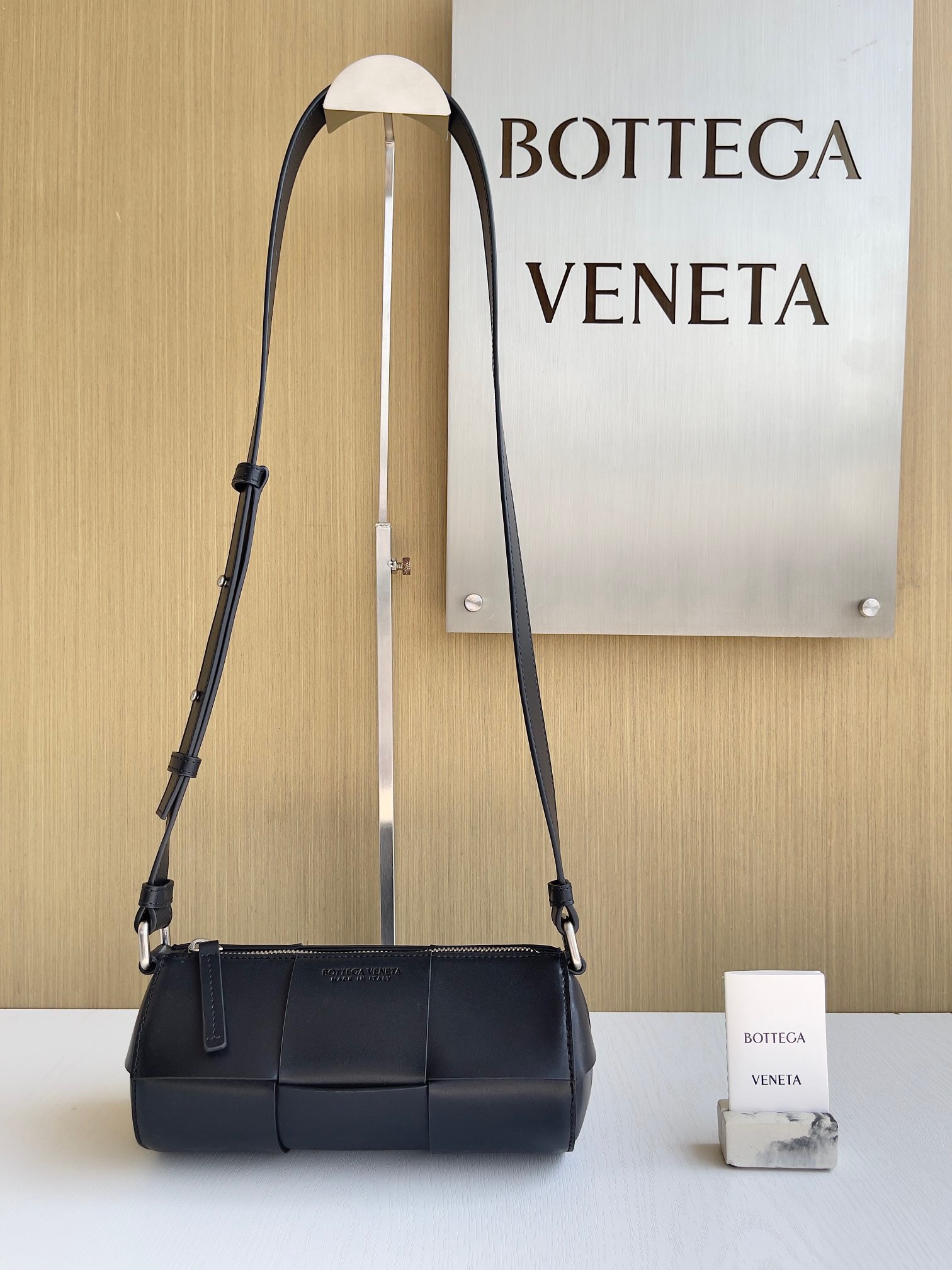 보테가베네타 Bottega Veneta 버킷 백 741651