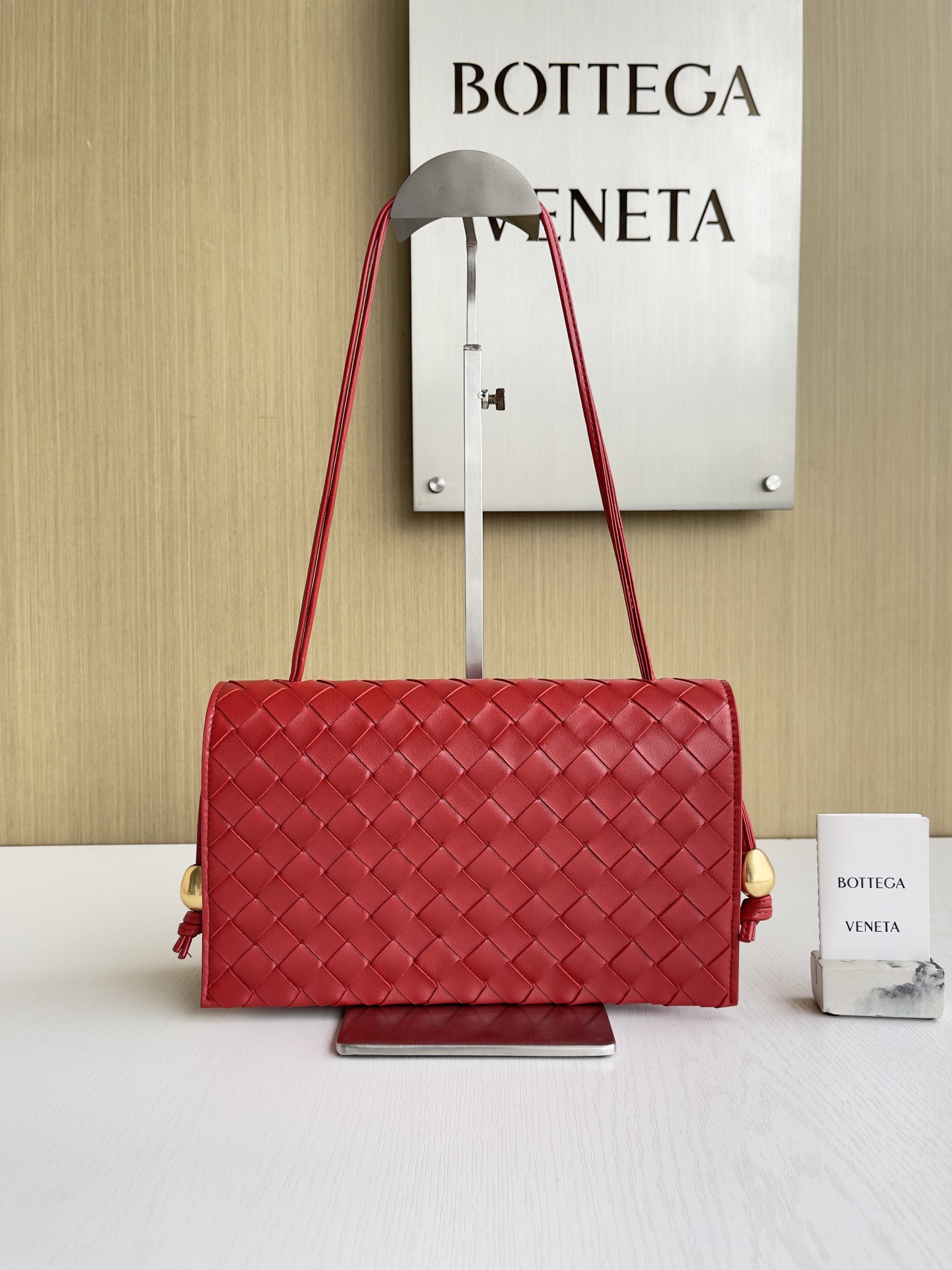 보테가베네타 Bottega Veneta Trio Pouch on Strap 717435 25cm