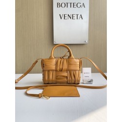 보테가베네타 Bottega Veneta Candy Arco 토트 백 729029