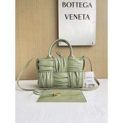 보테가베네타 Bottega Veneta Candy Arco 토트 백 729029