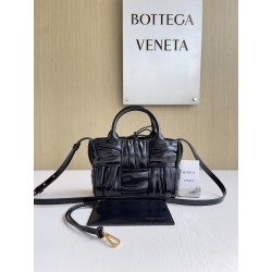 보테가베네타 Bottega Veneta Candy Arco 토트 백 729029
