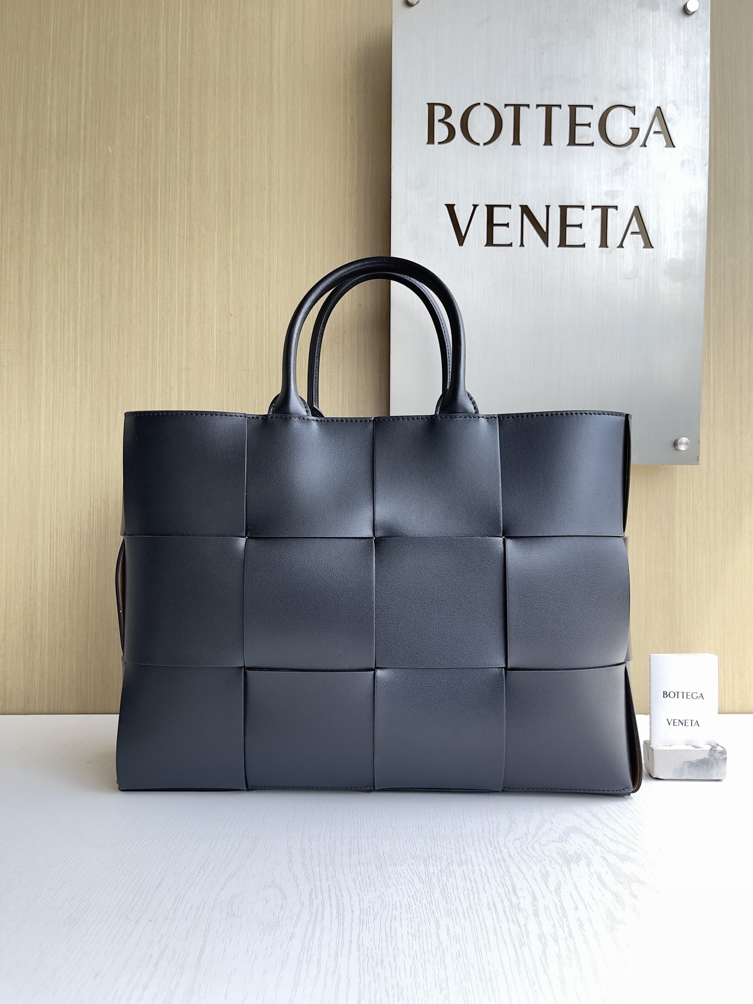 보테가베네타 Bottega Veneta Arco Tote 토트 백 729244
