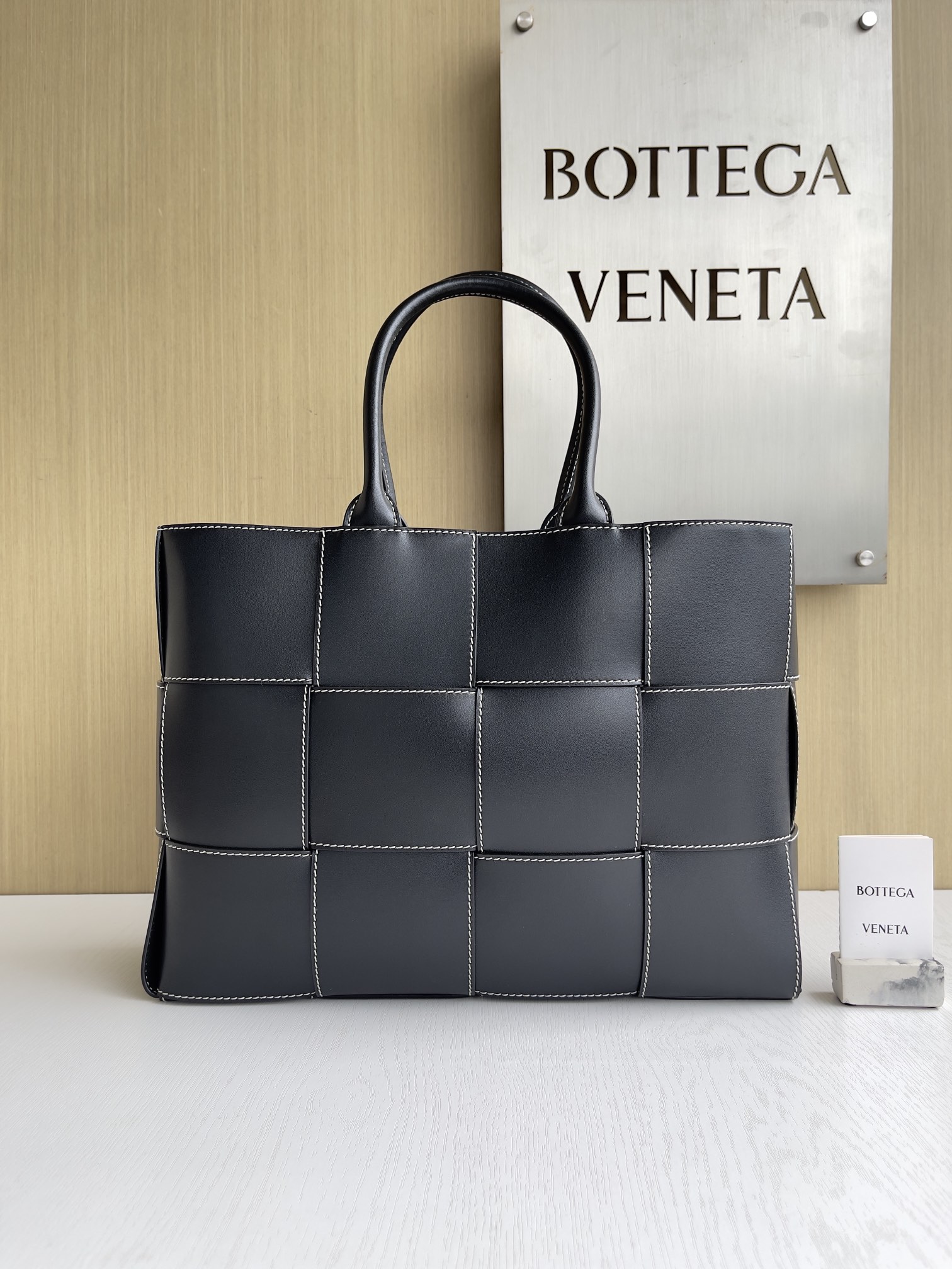 보테가베네타 Bottega Veneta Arco Tote 토트 백 756682