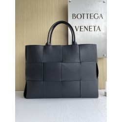 보테가베네타 Bottega Veneta Arco Tote 토트 백 680165