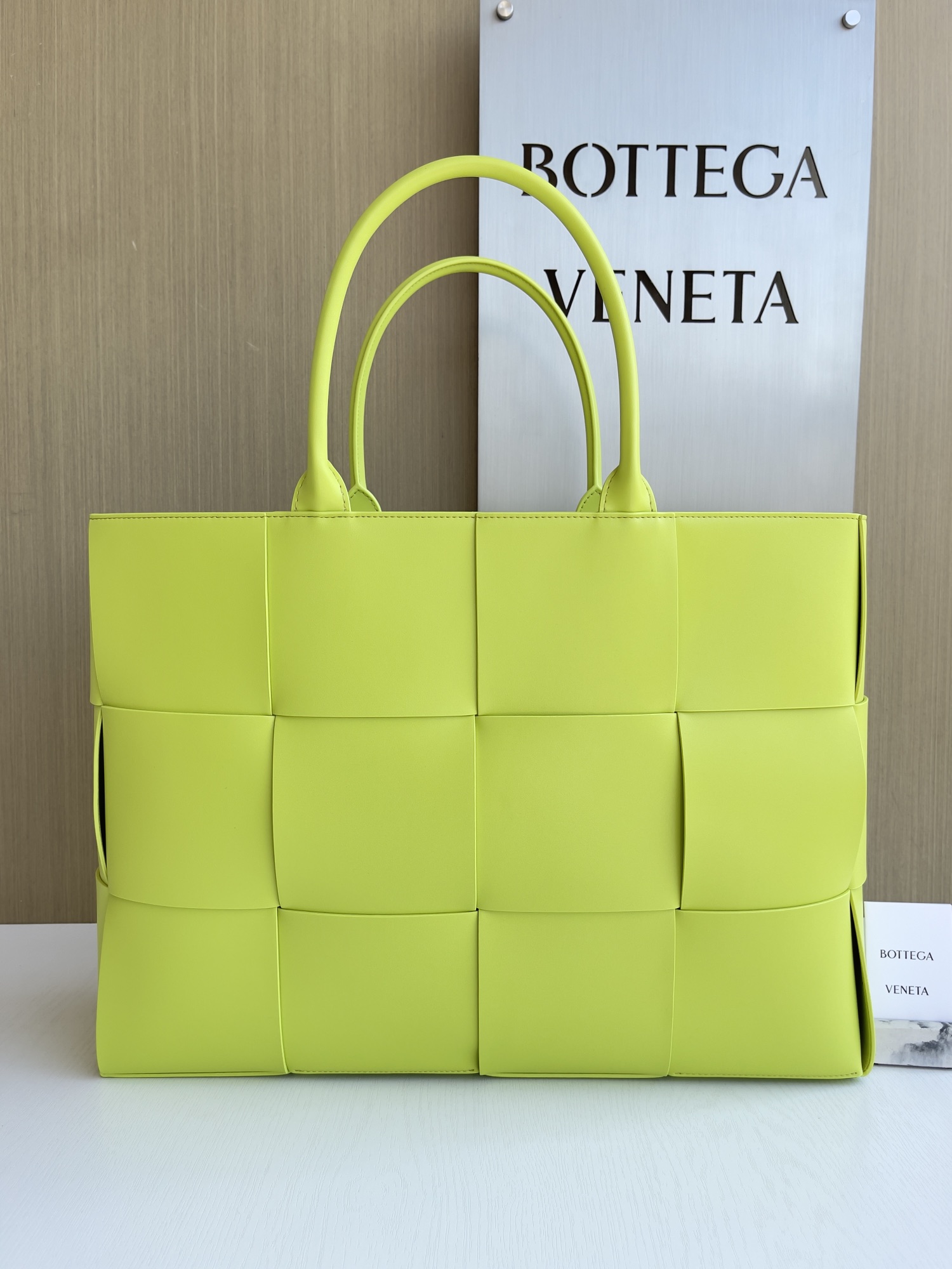 보테가 베네타 Bottega Veneta 680165 Arco Tote 47cm