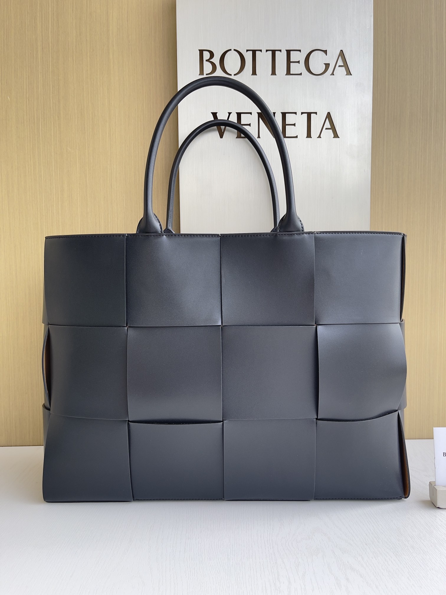 보테가 베네타 Bottega Veneta 680165 Arco Tote 47cm