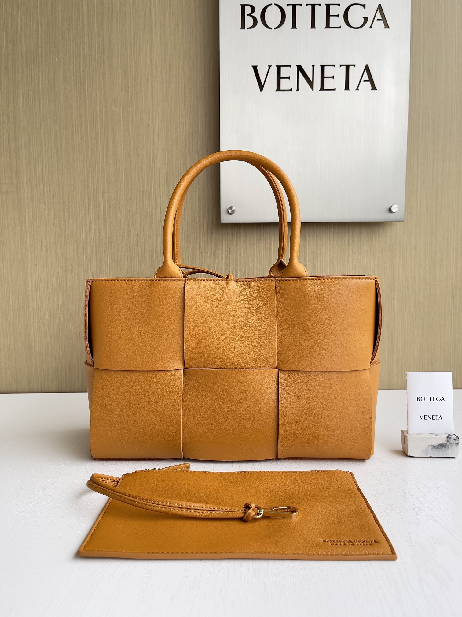 보테가베네타 Bottega Veneta Arco Tote 토트 백 652867