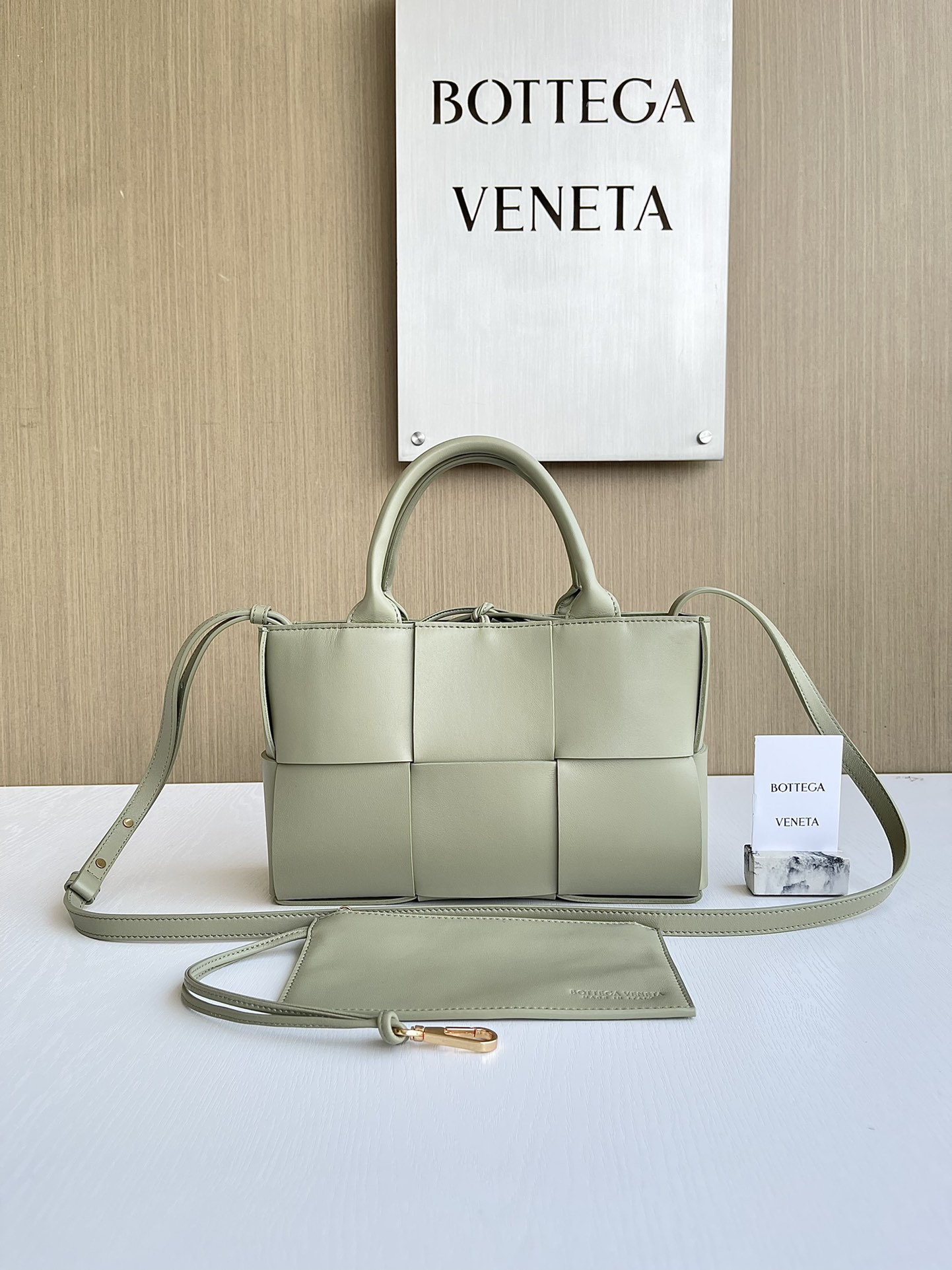 보테가베네타 Bottega Veneta Mini Arco Tote 토트 백 709337