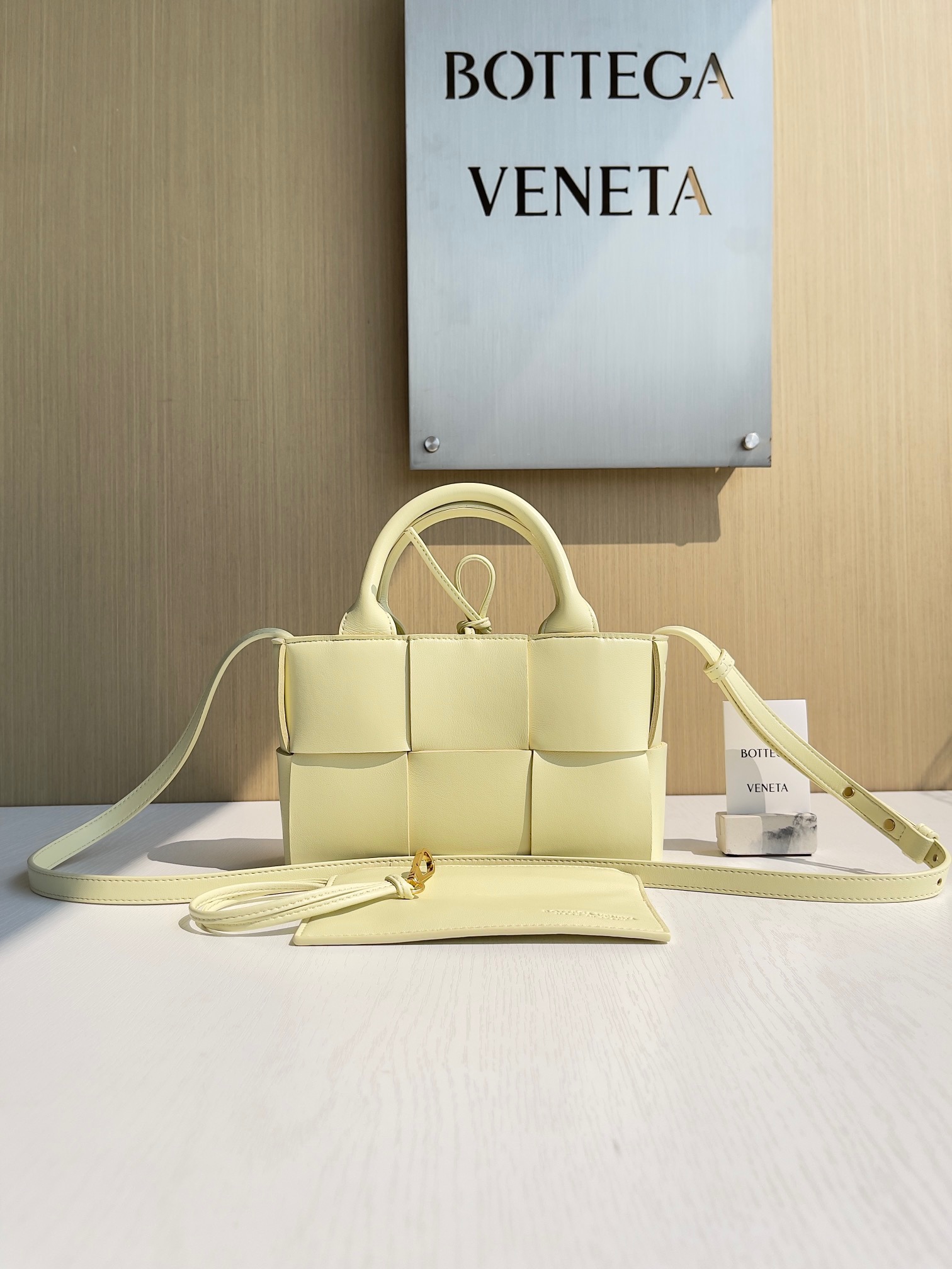 보테가베네타 Bottega Veneta Candy Arco 토트 백 729029