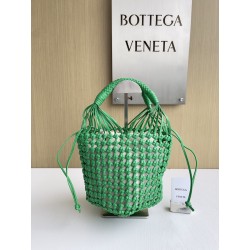 보테가베네타 Bottega Veneta 버킷 백 709612