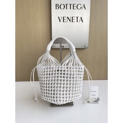보테가베네타 Bottega Veneta 버킷 백 709612