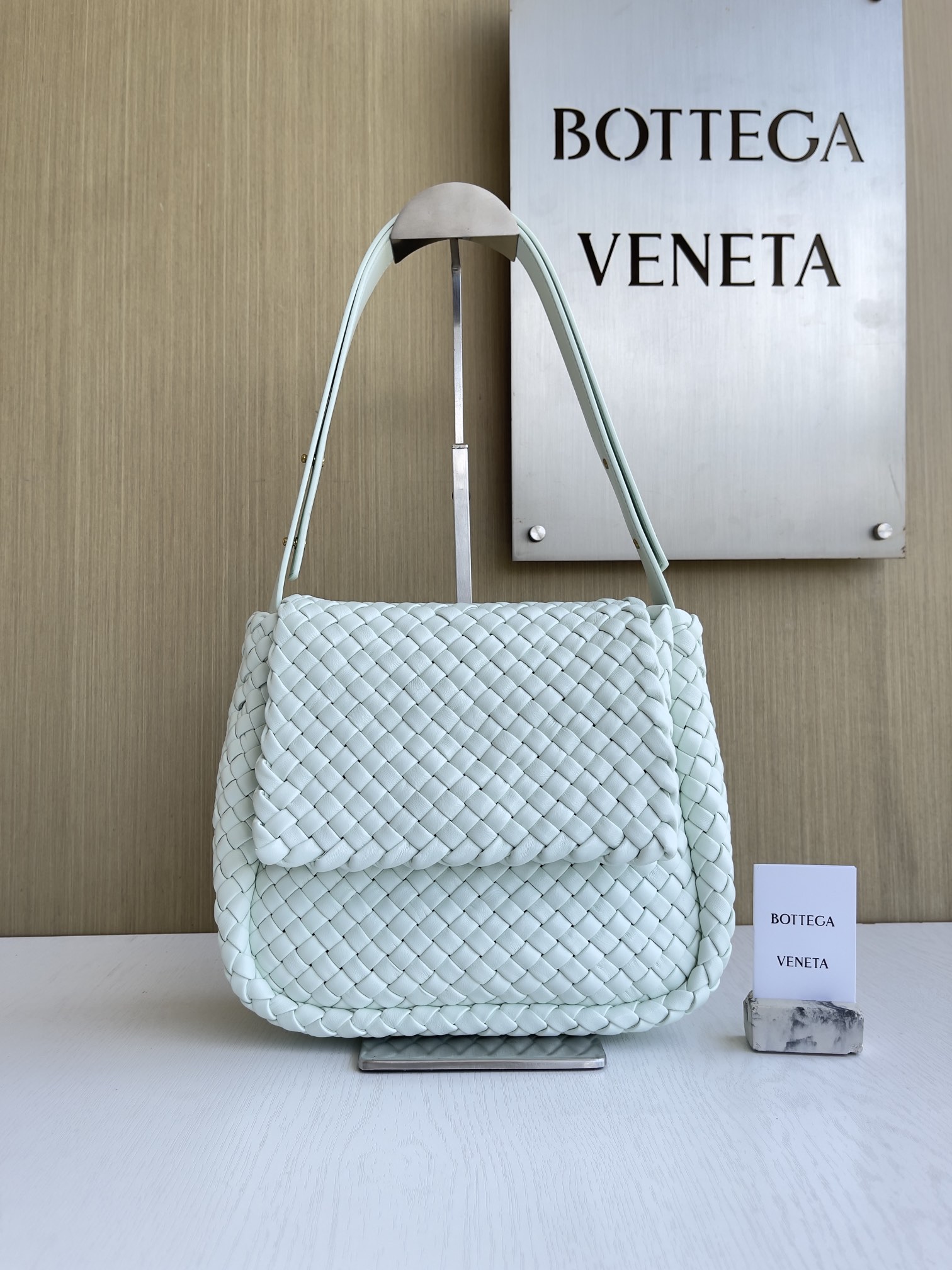 보테가베네타 Bottega Veneta Cobble 709418