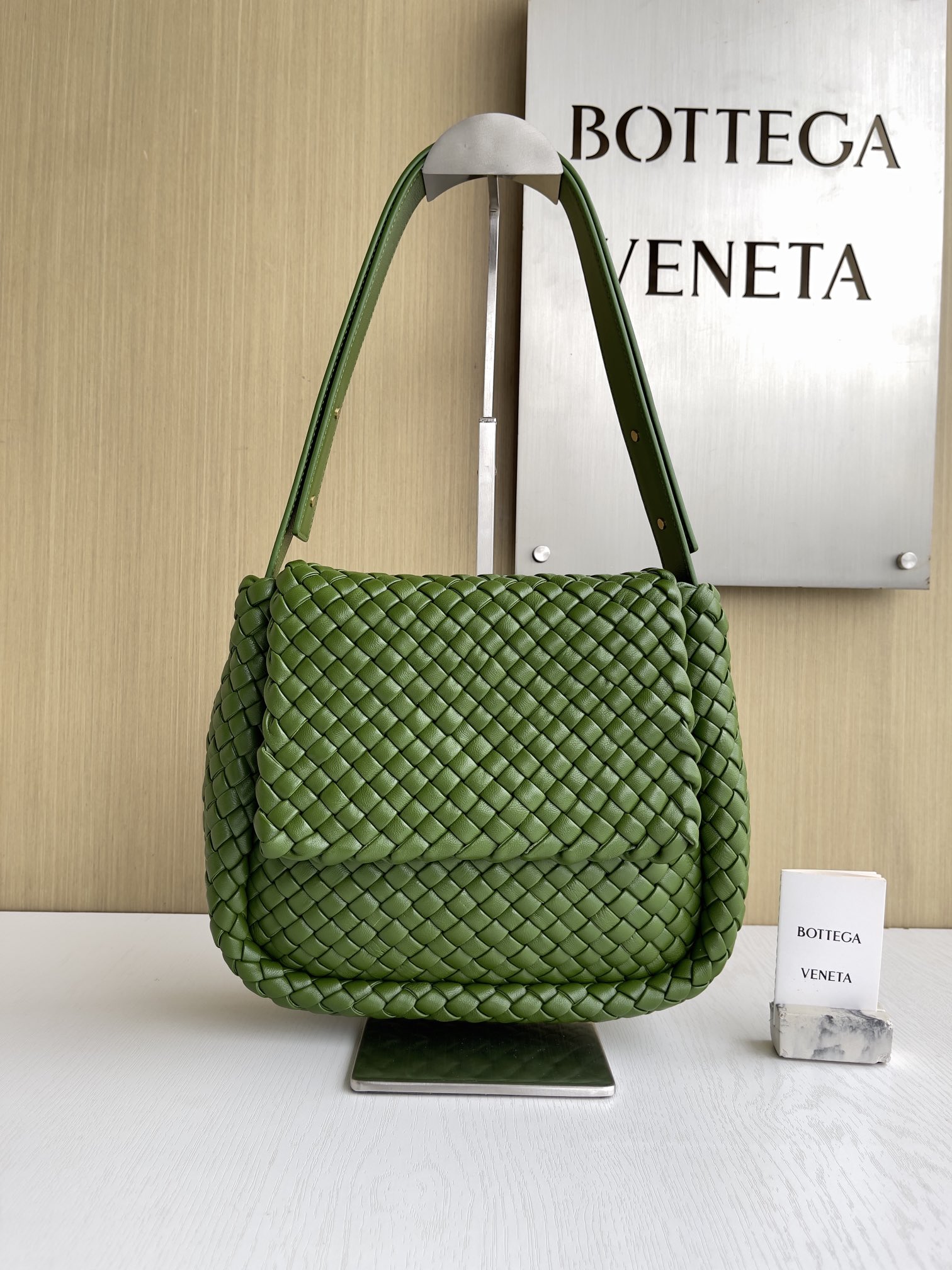 보테가베네타 Bottega Veneta Cobble 709418