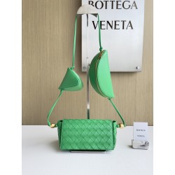 보테가베네타 Bottega Veneta 숄더백 717429